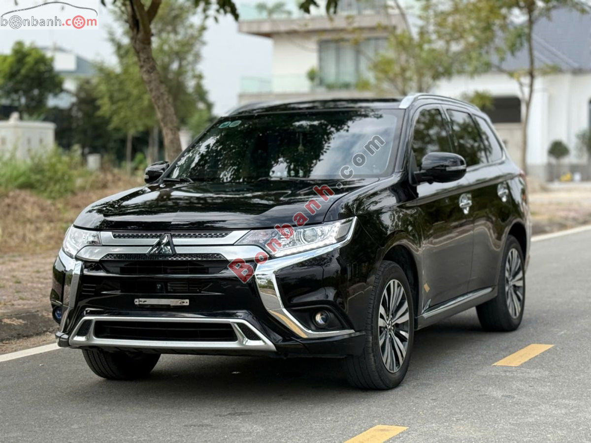 Bán ô tô Mitsubishi Outlander Premium 2.0 CVT - 2023 - xe cũ