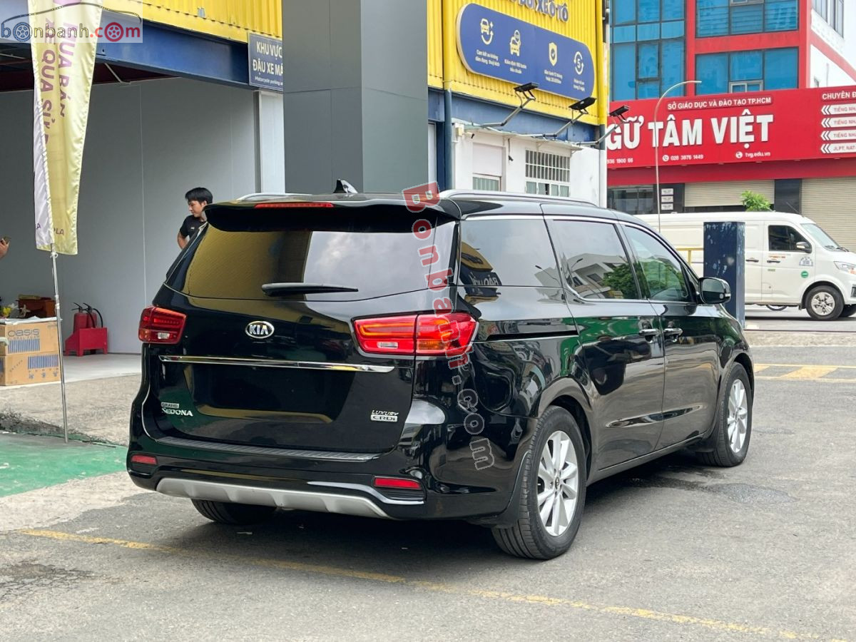 Bán ô tô Kia Sedona 2.2 DAT Luxury - 2021 - xe cũ