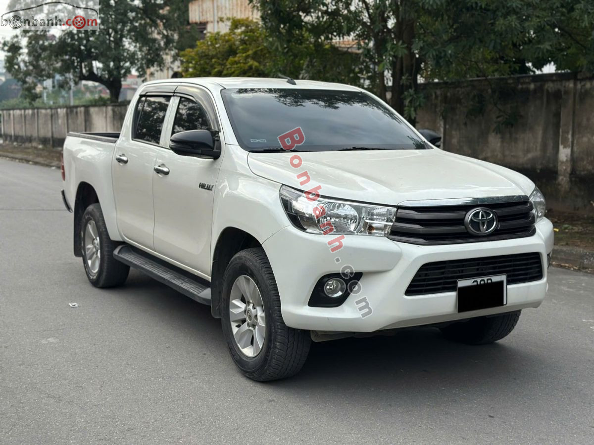 Bán ô tô Toyota Hilux 2.4E 4x2 MT - 2019 - xe cũ