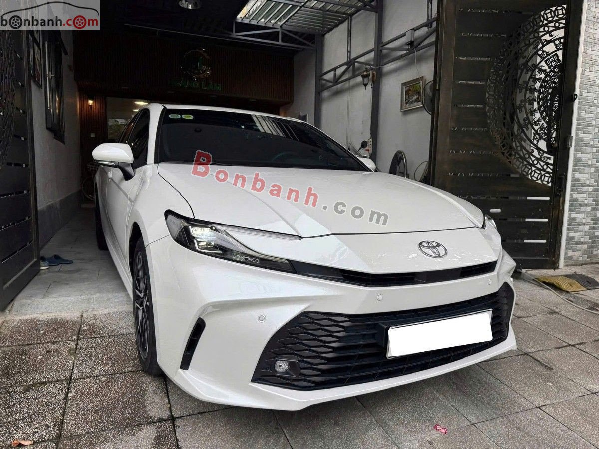 Bán ô tô Toyota Camry 2.0Q - 2025 - xe cũ