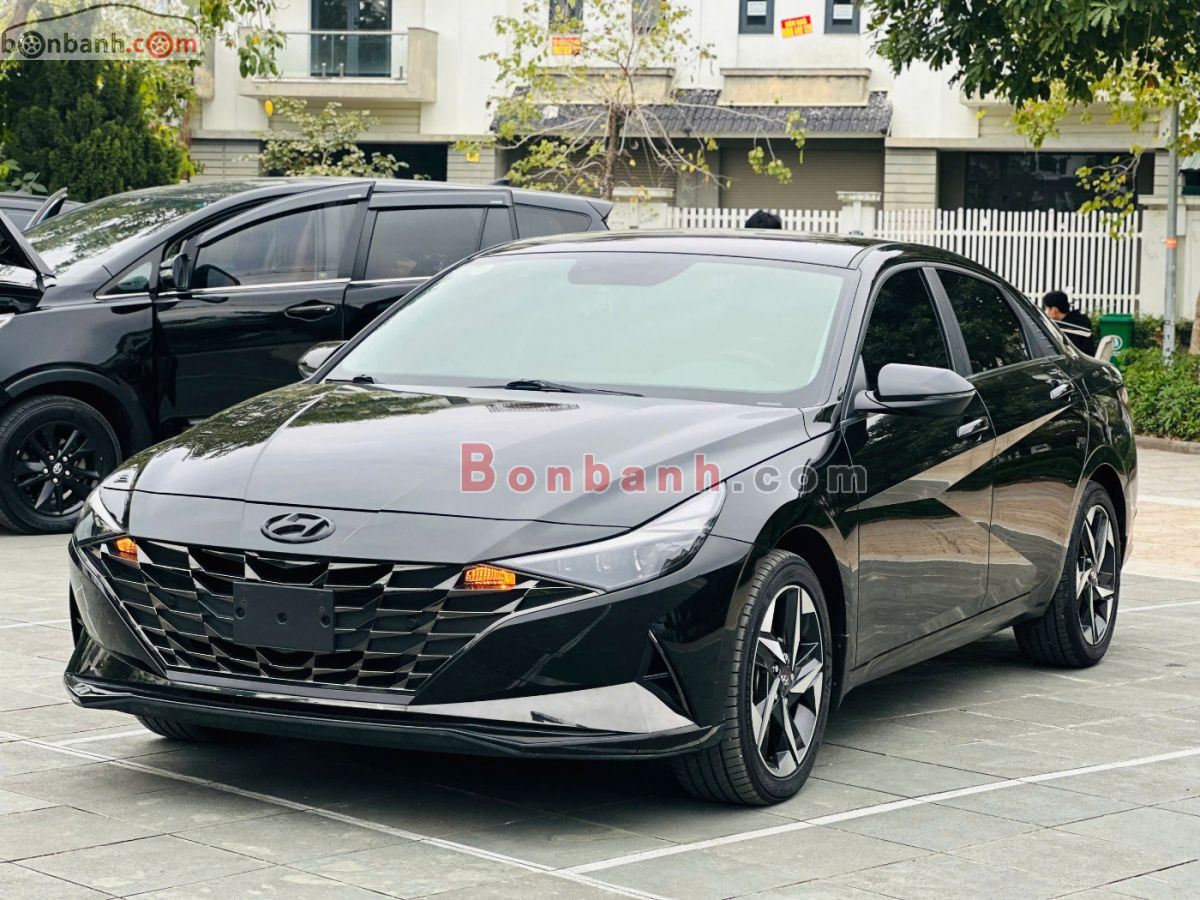 Bán ô tô Hyundai Elantra 2.0 AT Cao cấp - 2022 - xe cũ