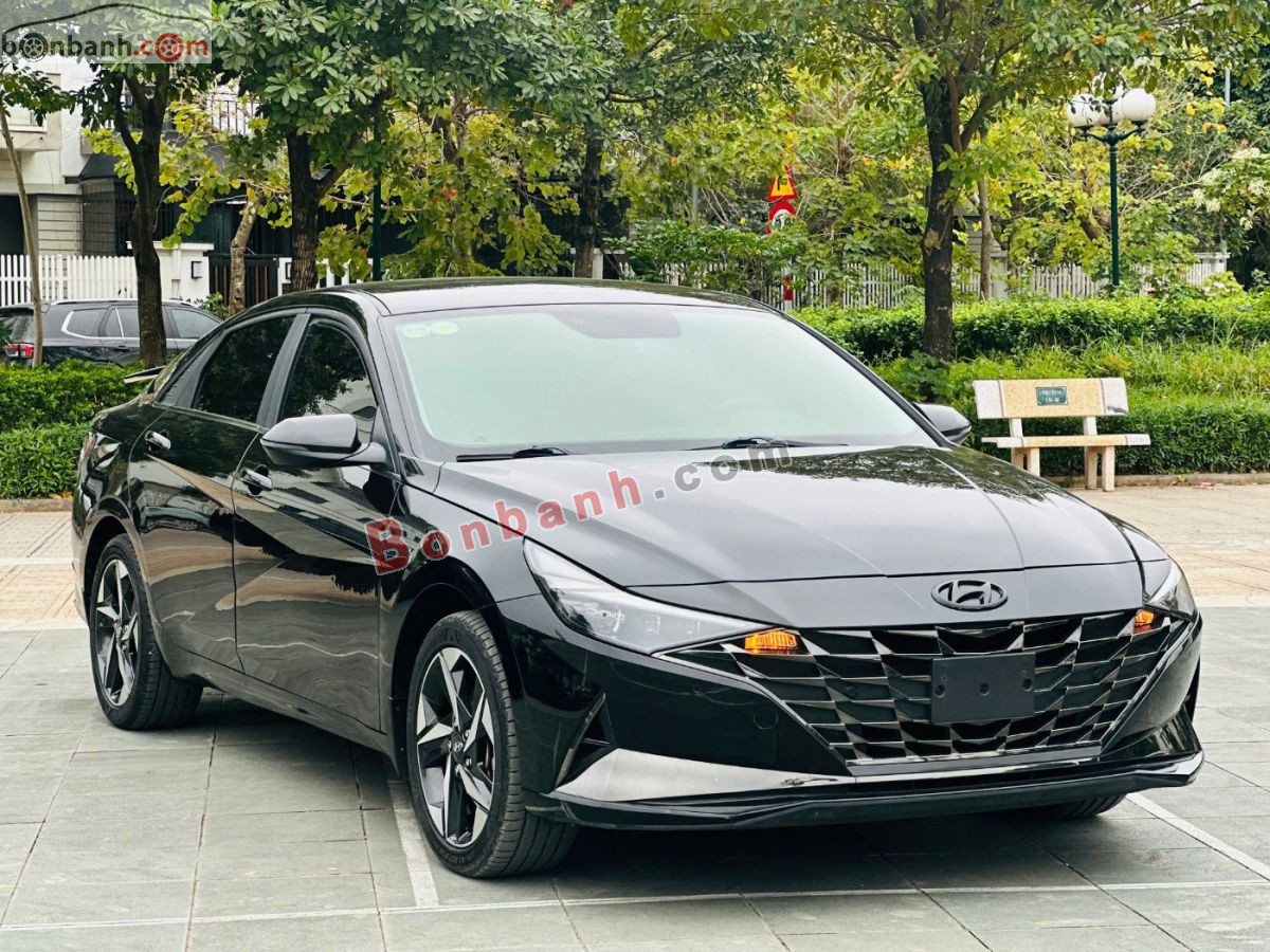 Bán ô tô Hyundai Elantra 2.0 AT Cao cấp - 2022 - xe cũ