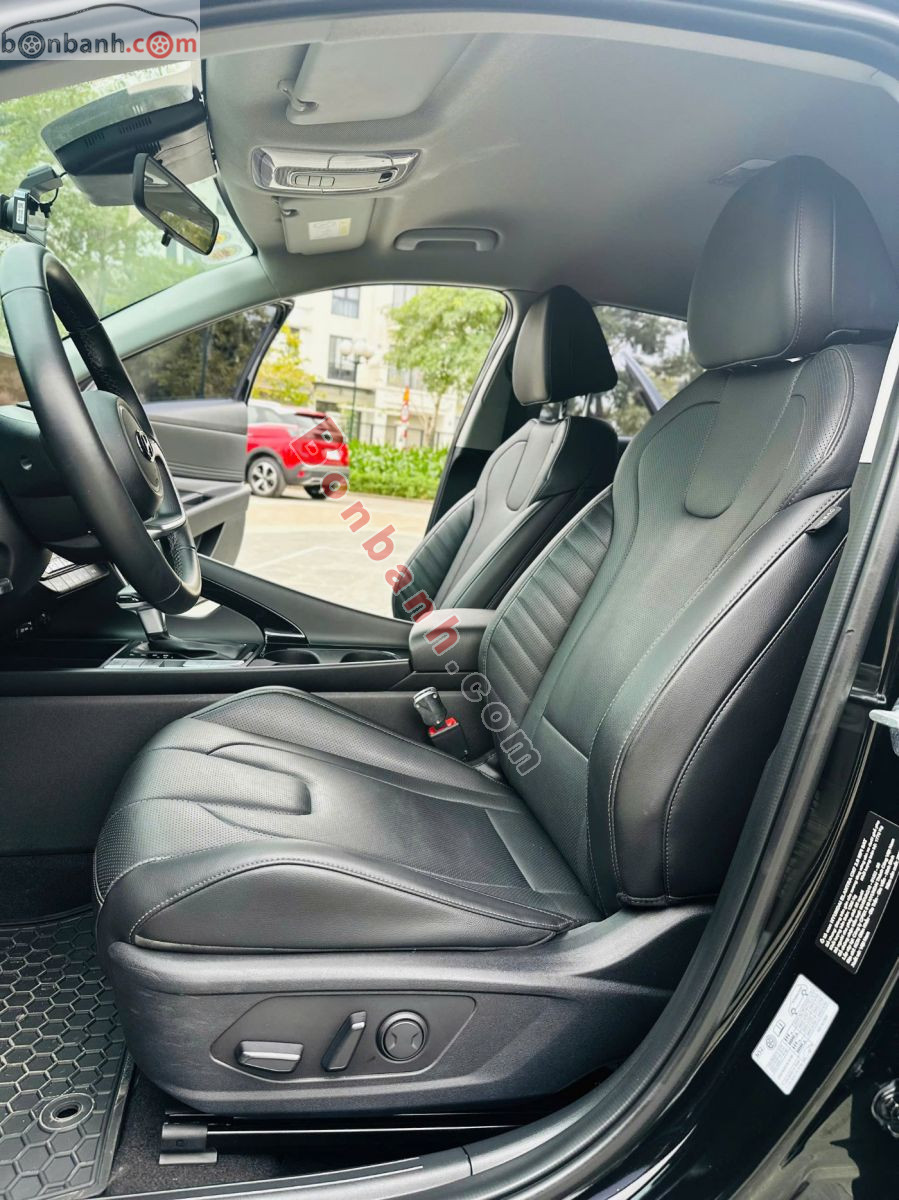 Bán ô tô Hyundai Elantra 2.0 AT Cao cấp - 2022 - xe cũ