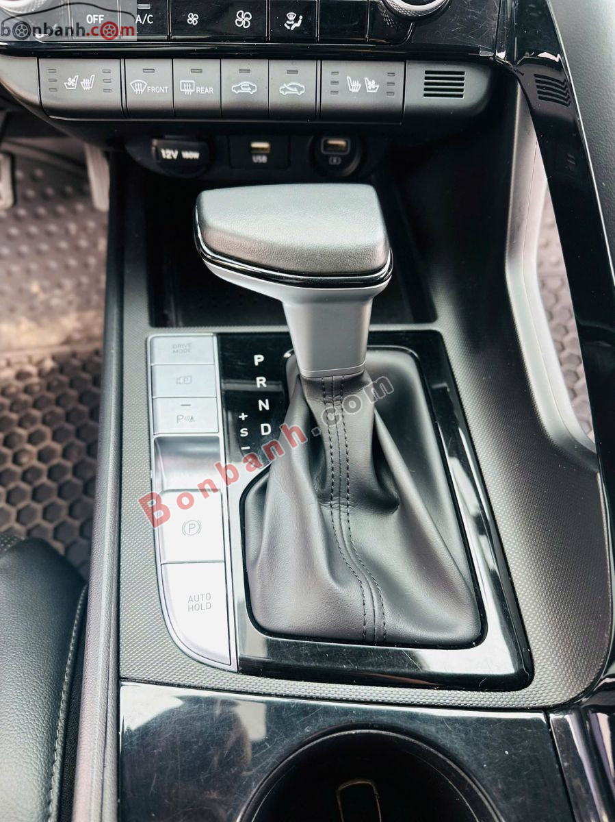 Bán ô tô Hyundai Elantra 2.0 AT Cao cấp - 2022 - xe cũ