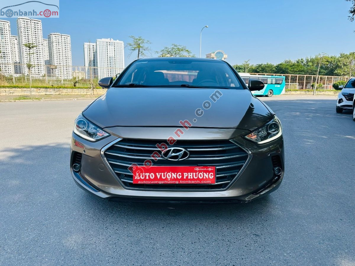 Bán ô tô Hyundai Elantra 2.0 AT - 2017 - xe cũ