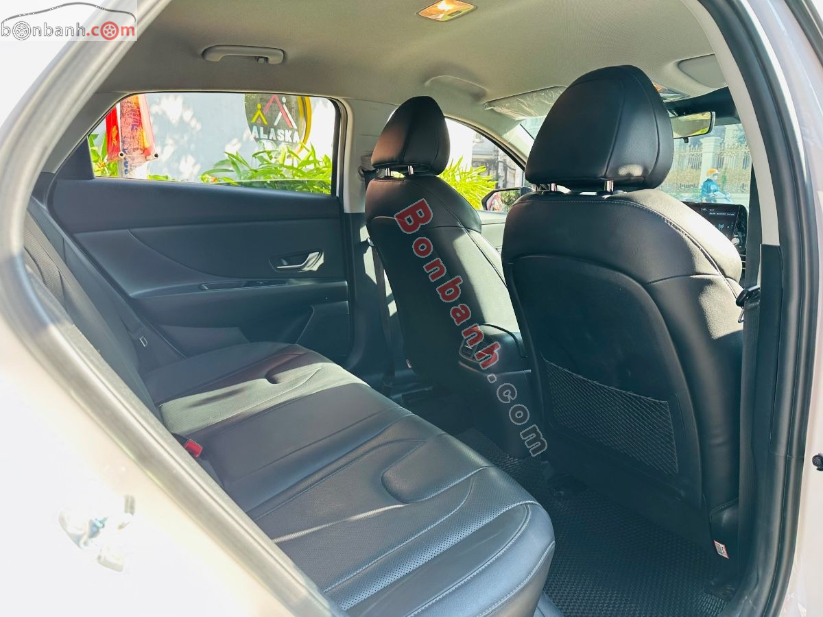 Bán ô tô Hyundai Elantra 1.6 AT Đặc biệt - 2025 - xe cũ