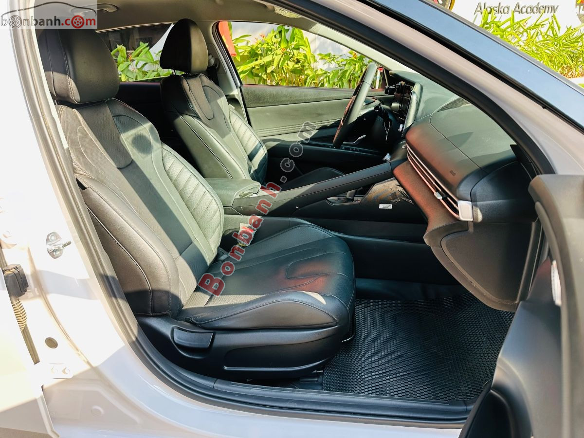 Bán ô tô Hyundai Elantra 1.6 AT Đặc biệt - 2025 - xe cũ