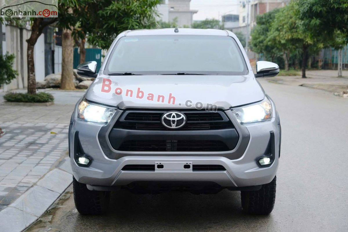 Bán ô tô Toyota Hilux 2.4L 4x2 AT - 2021 - xe cũ