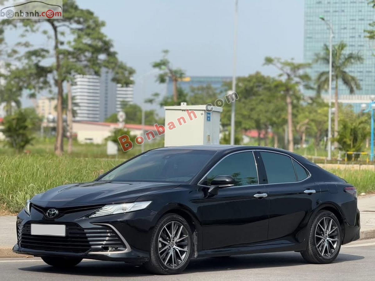 Bán ô tô Toyota Camry 2.0Q - 2021 - xe cũ