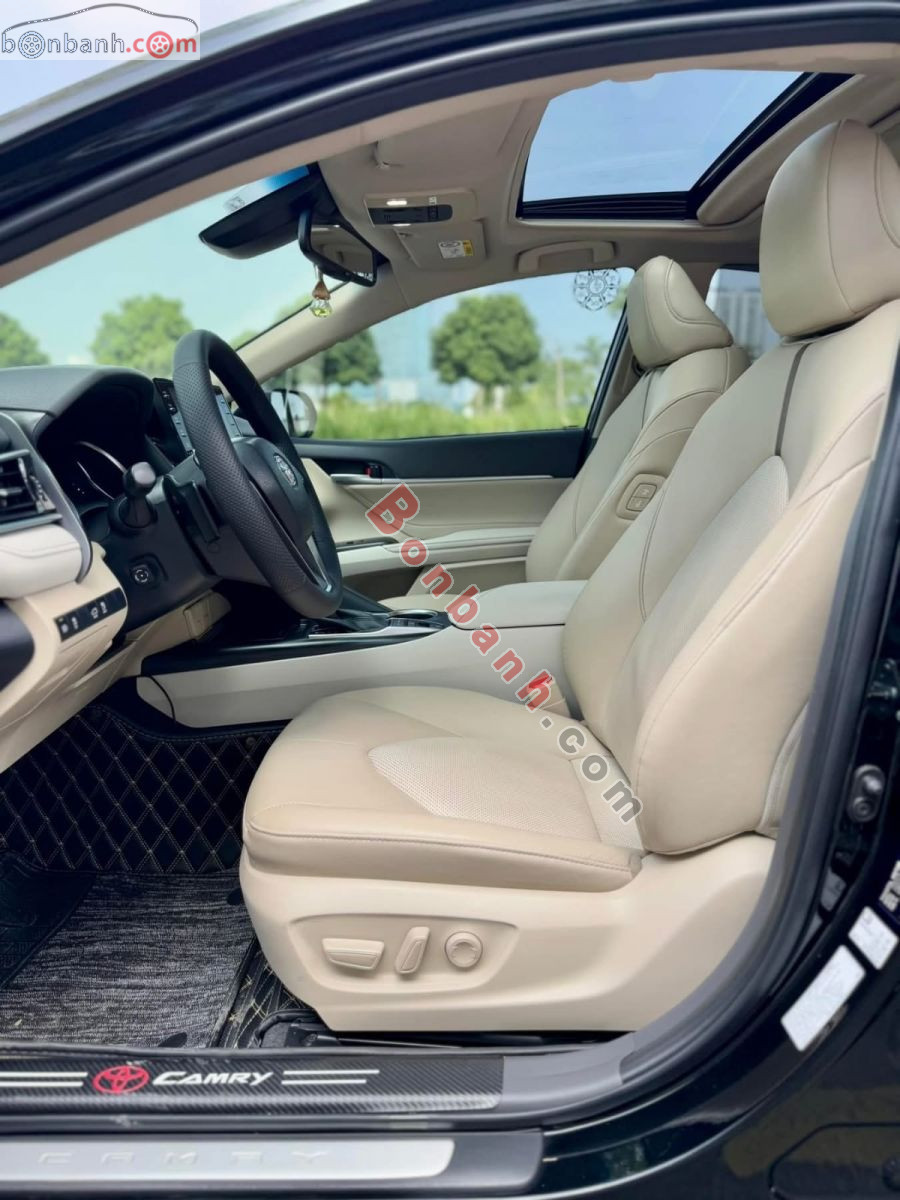 Bán ô tô Toyota Camry 2.0Q - 2021 - xe cũ