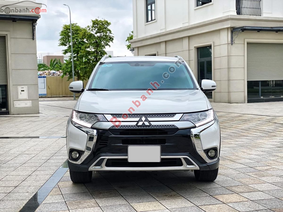 Bán ô tô Mitsubishi Outlander 2.0 CVT - 2021 - xe cũ