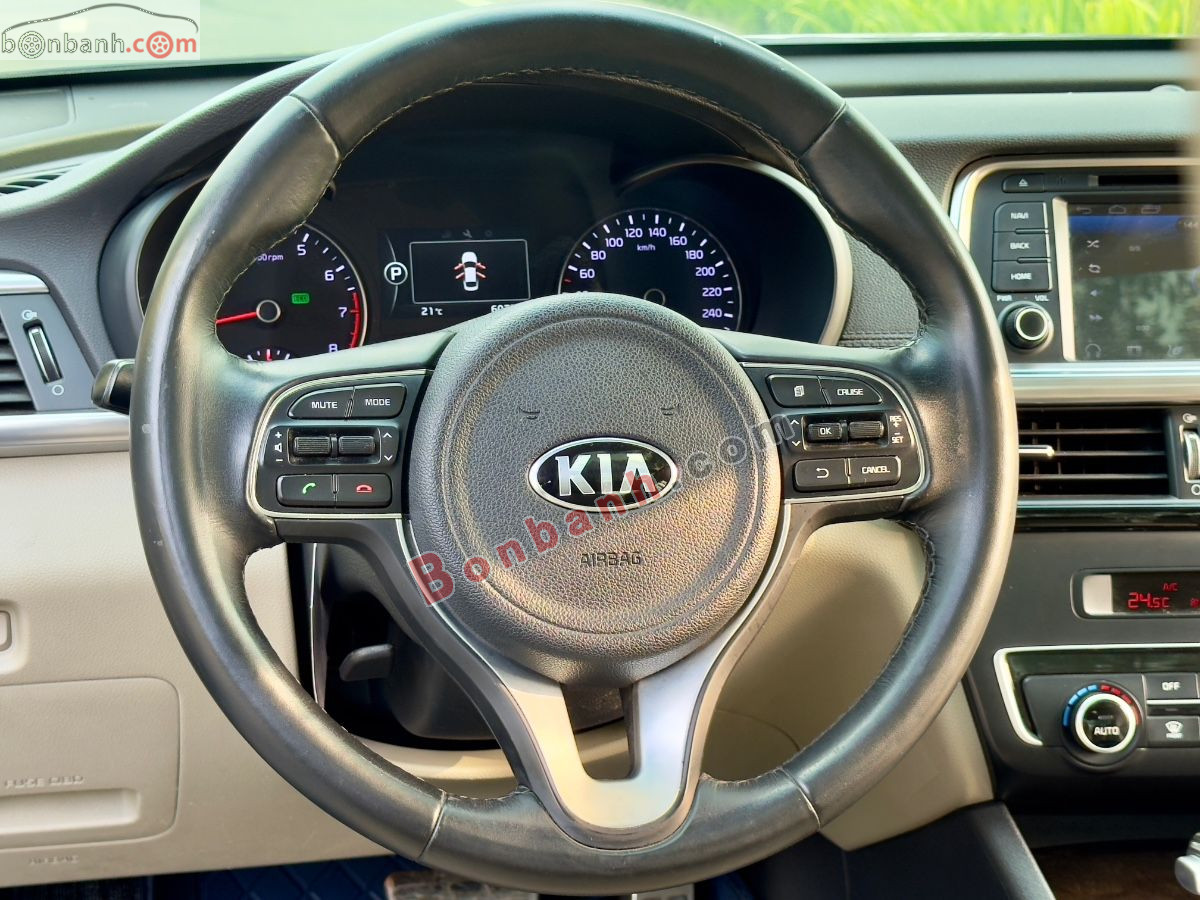 Bán ô tô Kia Optima 2.0 ATH - 2017 - xe cũ