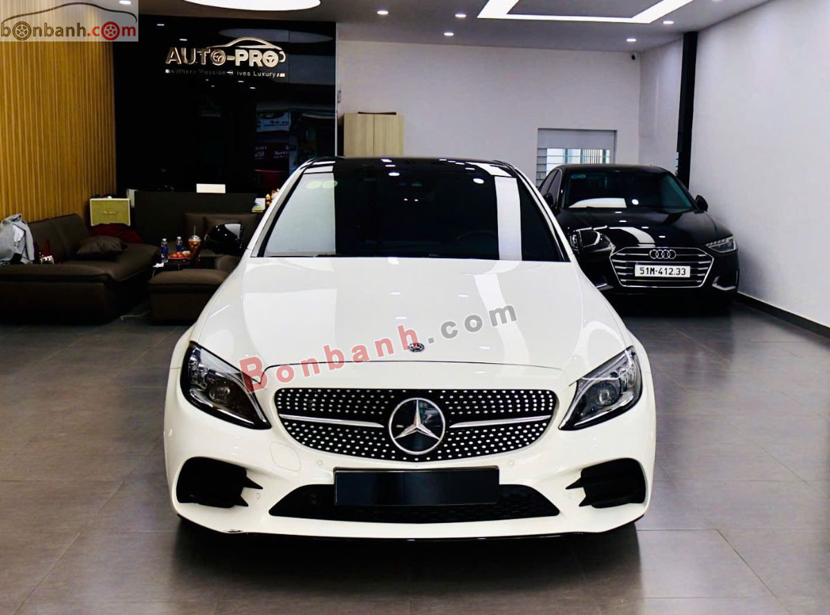 Bán ô tô Mercedes Benz C class C300 AMG - 2020 - xe cũ