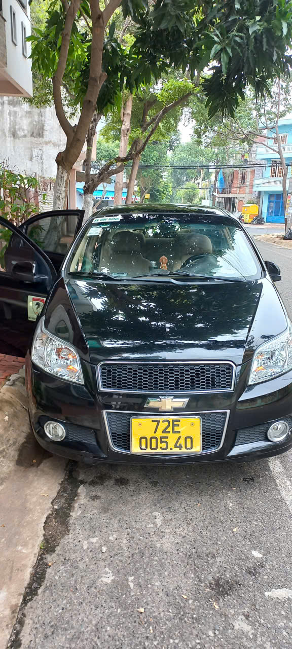 Chính chủ bán xe Chevrolet Aveo sx năm 2017