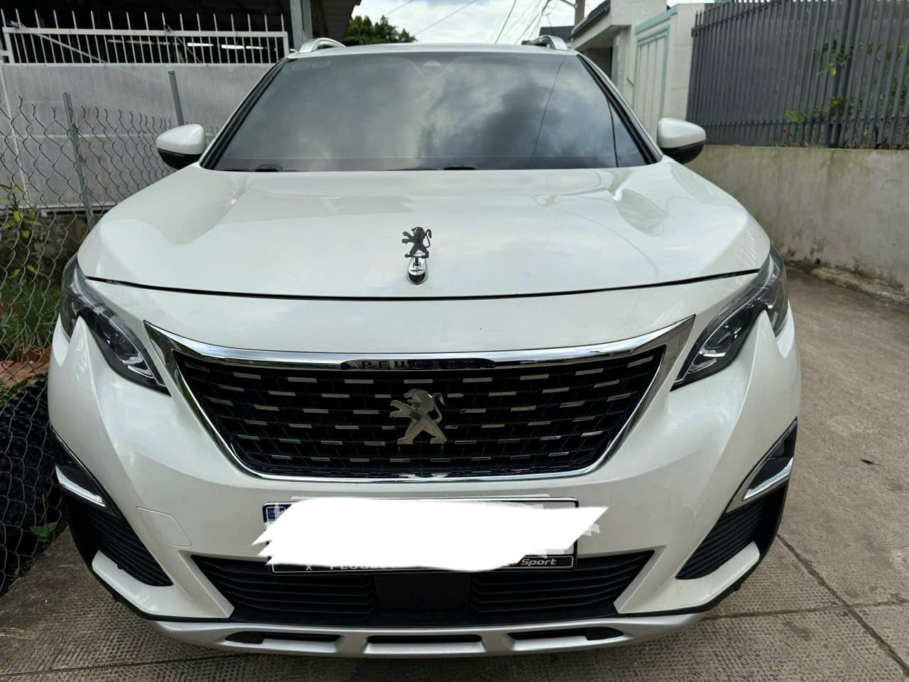 Bán xe Peugeot 3008 đời 2018 – xe gia đình, giá tốt