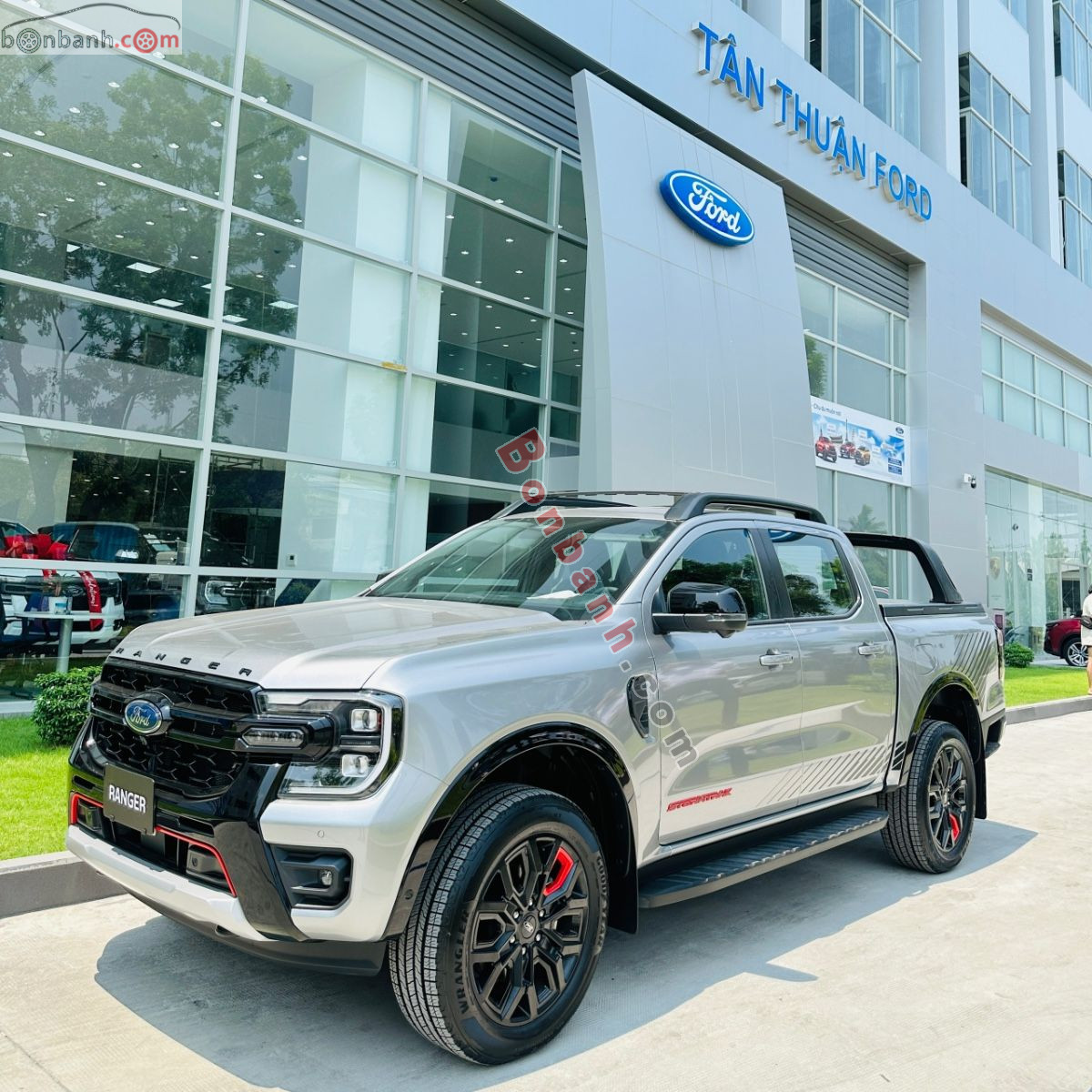Bán ô tô Ford Ranger Stormtrak 2.0L 4x4 AT - 2025 - xe mới