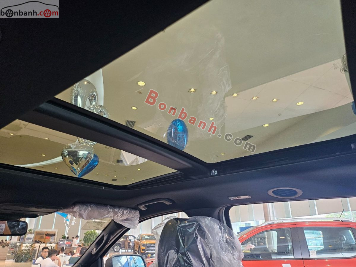 Bán ô tô Ford Everest Platinum 2.0L 4x4 AT - 2025 - xe mới