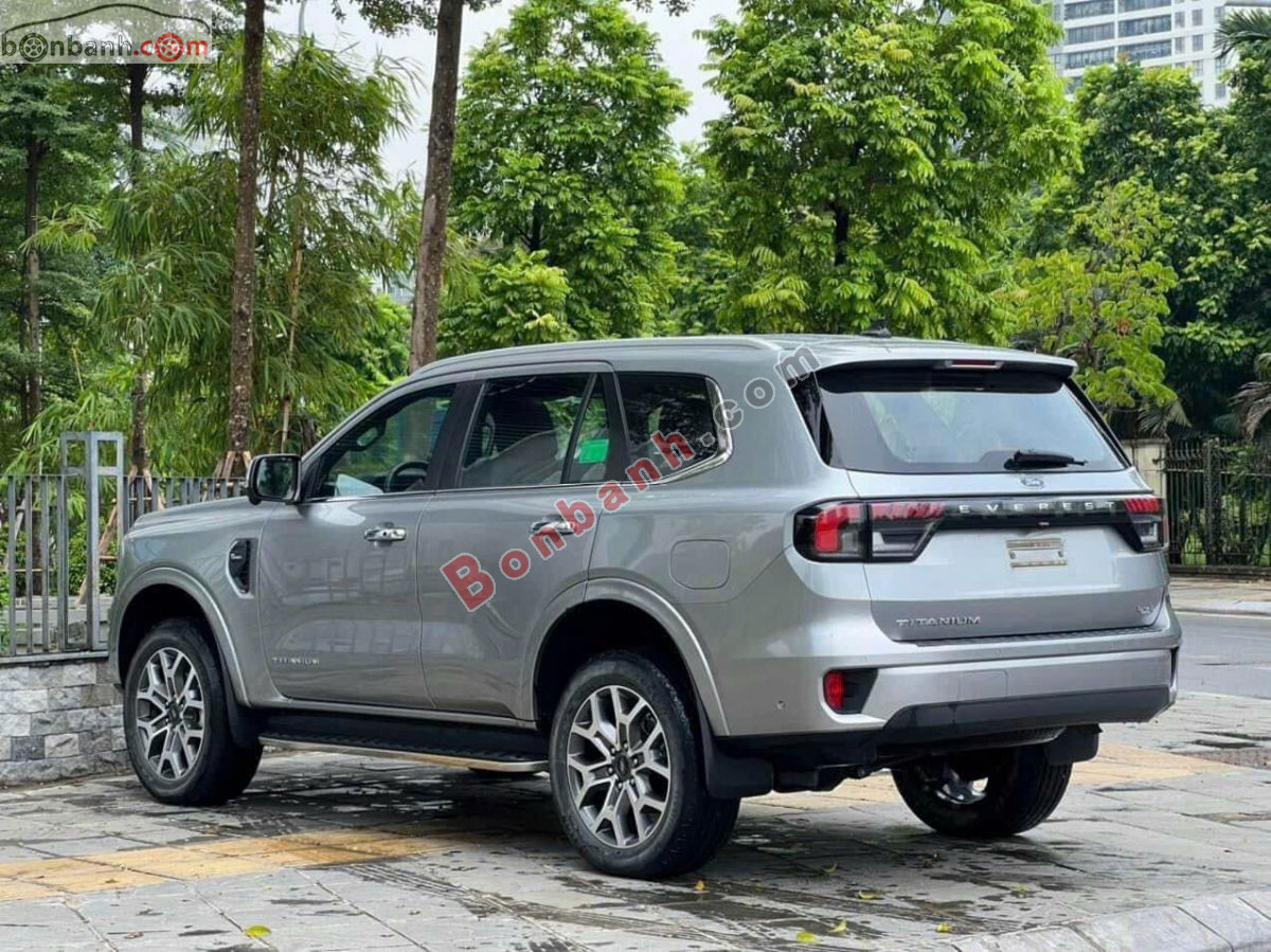 Bán ô tô Ford Everest Titanium Plus 2.0L 4x4 AT - 2025 - xe mới
