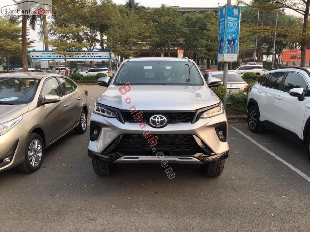 Bán ô tô Toyota Fortuner Legender 2.4L 4x2 AT - 2025 - xe mới