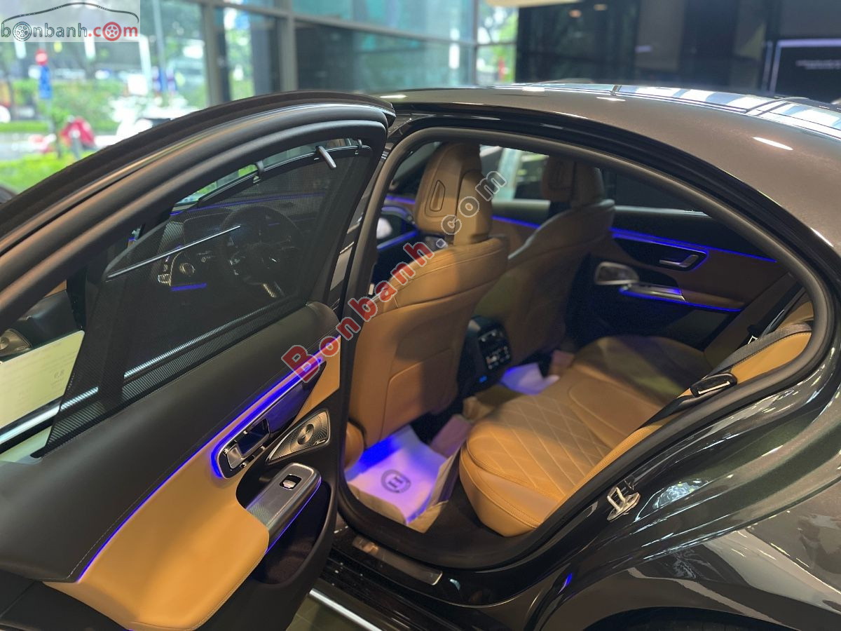 Bán ô tô Mercedes Benz E class E300 AMG - 2025 - xe mới