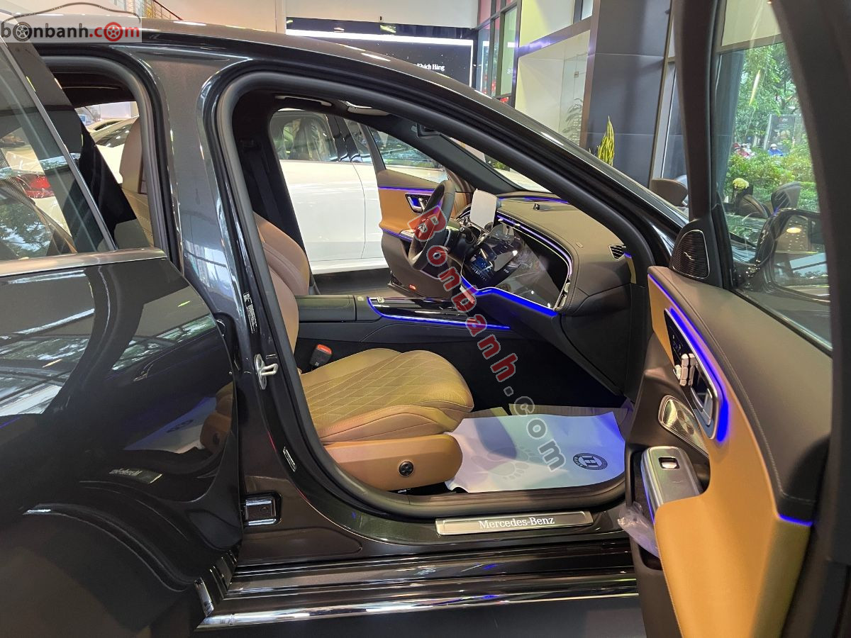 Bán ô tô Mercedes Benz E class E300 AMG - 2025 - xe mới