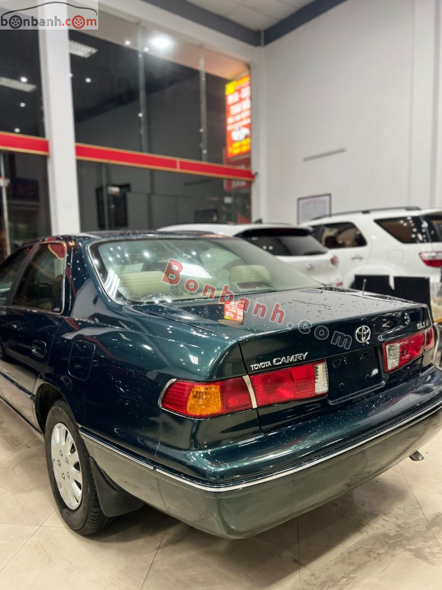 Bán ô tô Toyota Camry GLi 2.2 - 2000 - xe cũ