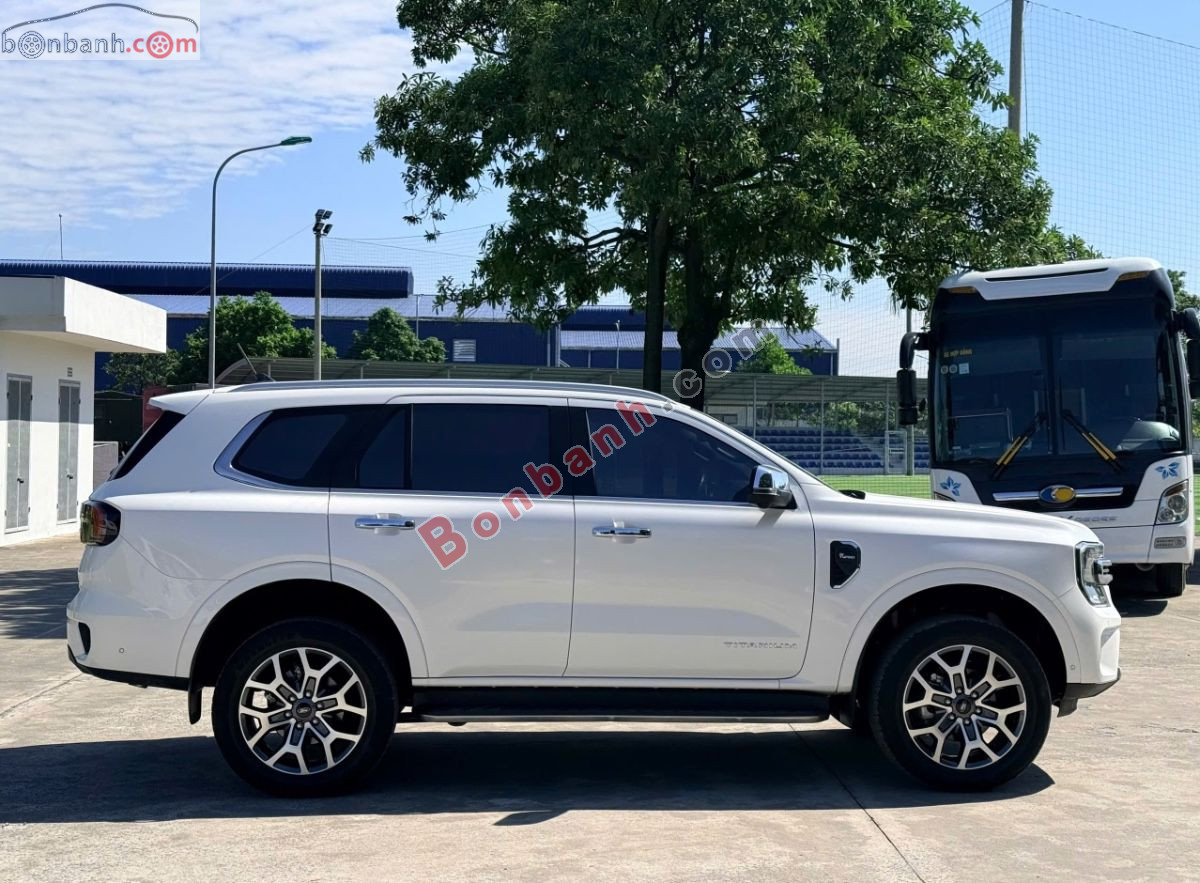 Bán ô tô Ford Everest Titanium Plus 2.0L 4x4 AT - 2022 - xe cũ
