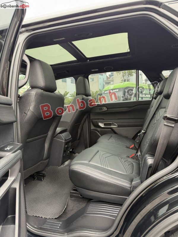 Bán ô tô Ford Everest Titanium Plus 2.0L 4x4 AT - 2025 - xe cũ