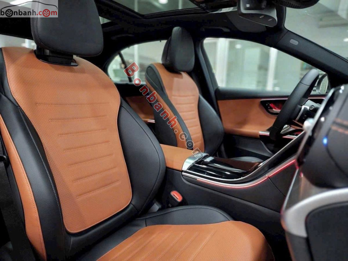 Bán ô tô Mercedes Benz C class C300 AMG - 2023 - xe mới