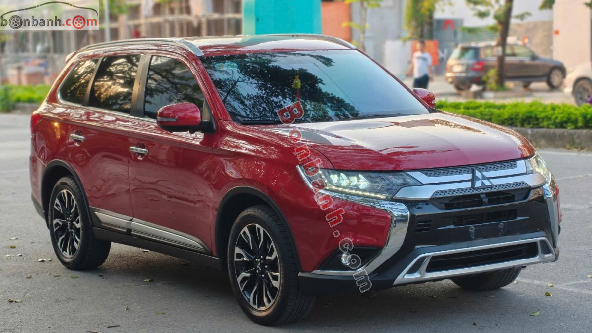 Bán ô tô Mitsubishi Outlander Premium 2.0 CVT - 2021 - xe cũ