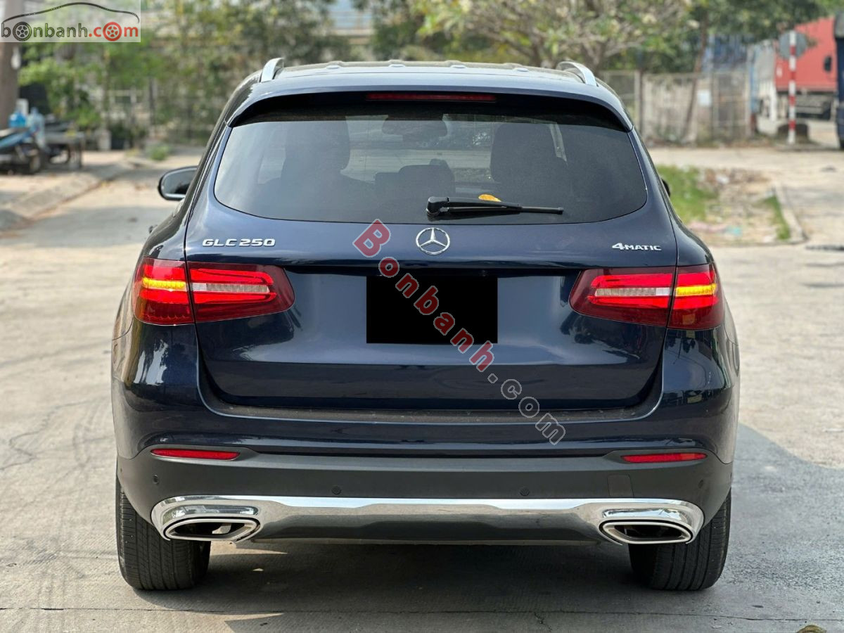 Bán ô tô Mercedes Benz GLC 250 4Matic - 2017 - xe cũ