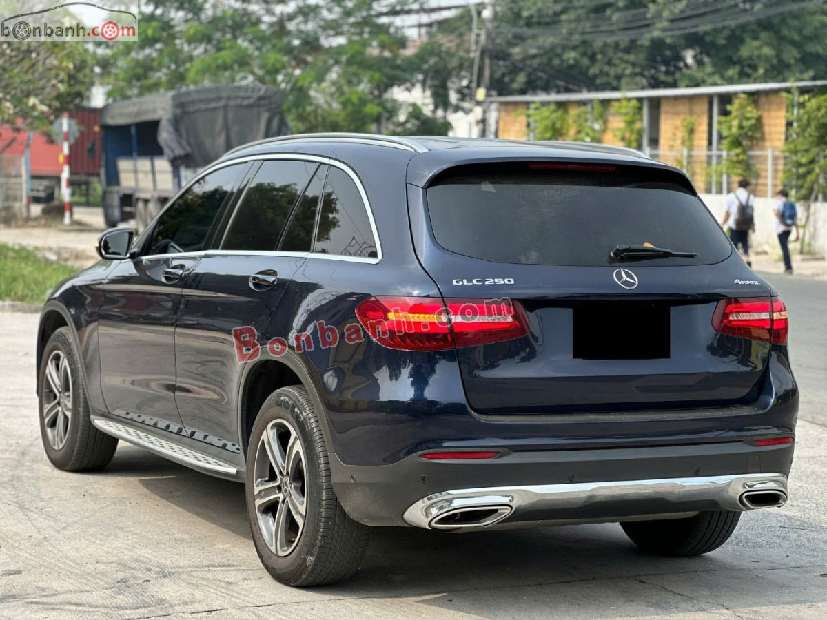 Bán ô tô Mercedes Benz GLC 250 4Matic - 2017 - xe cũ