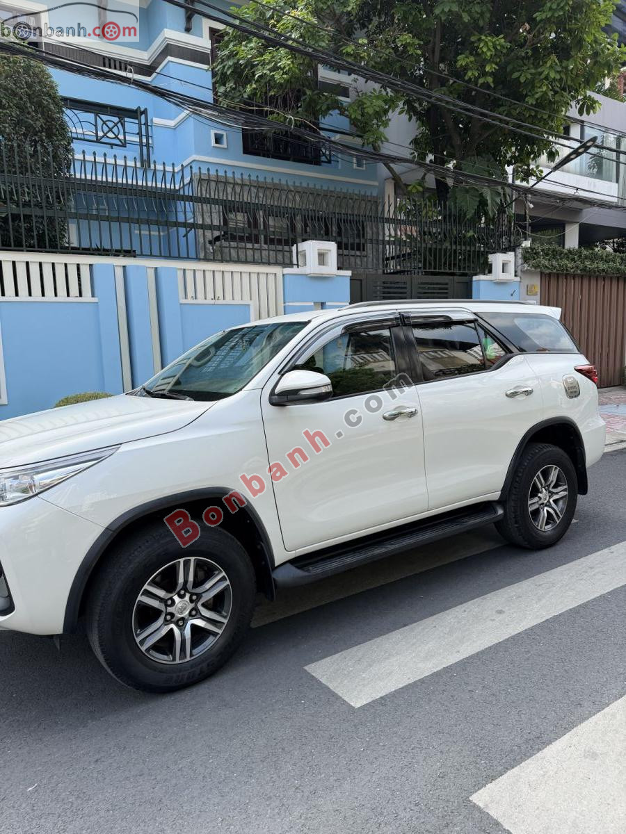 Bán ô tô Toyota Fortuner 2.4G 4x2 MT - 2017 - xe cũ