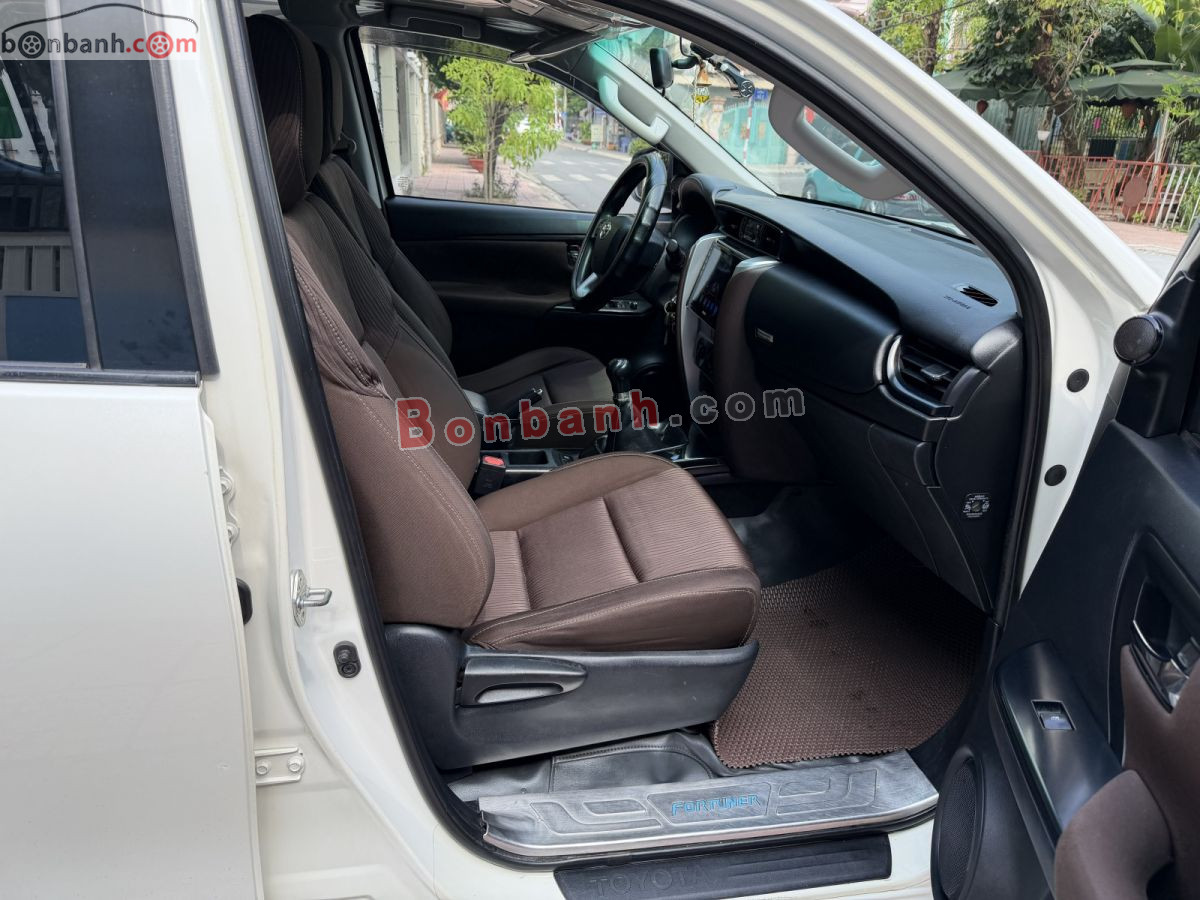 Bán ô tô Toyota Fortuner 2.4G 4x2 MT - 2017 - xe cũ