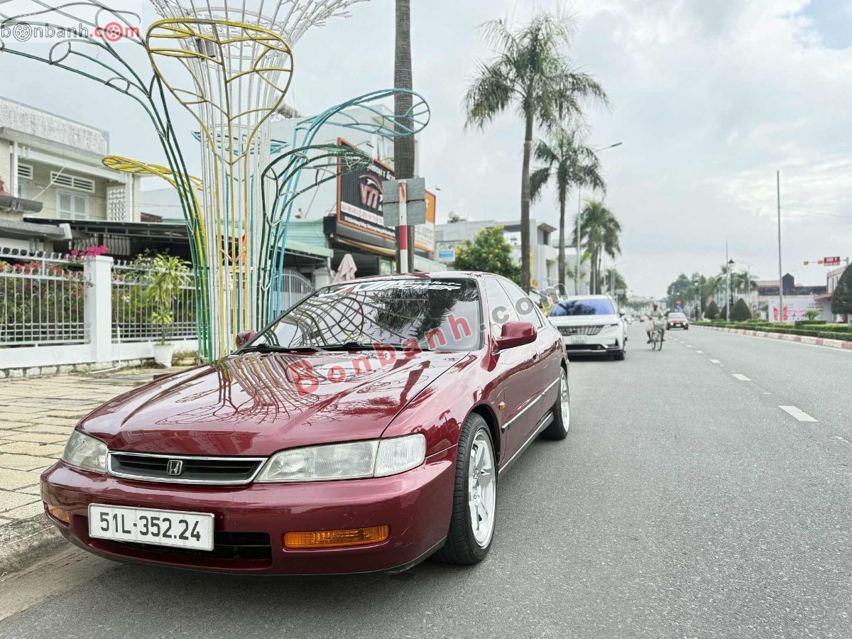 Bán ô tô Honda Accord 2.0 MT - 1996 - xe cũ