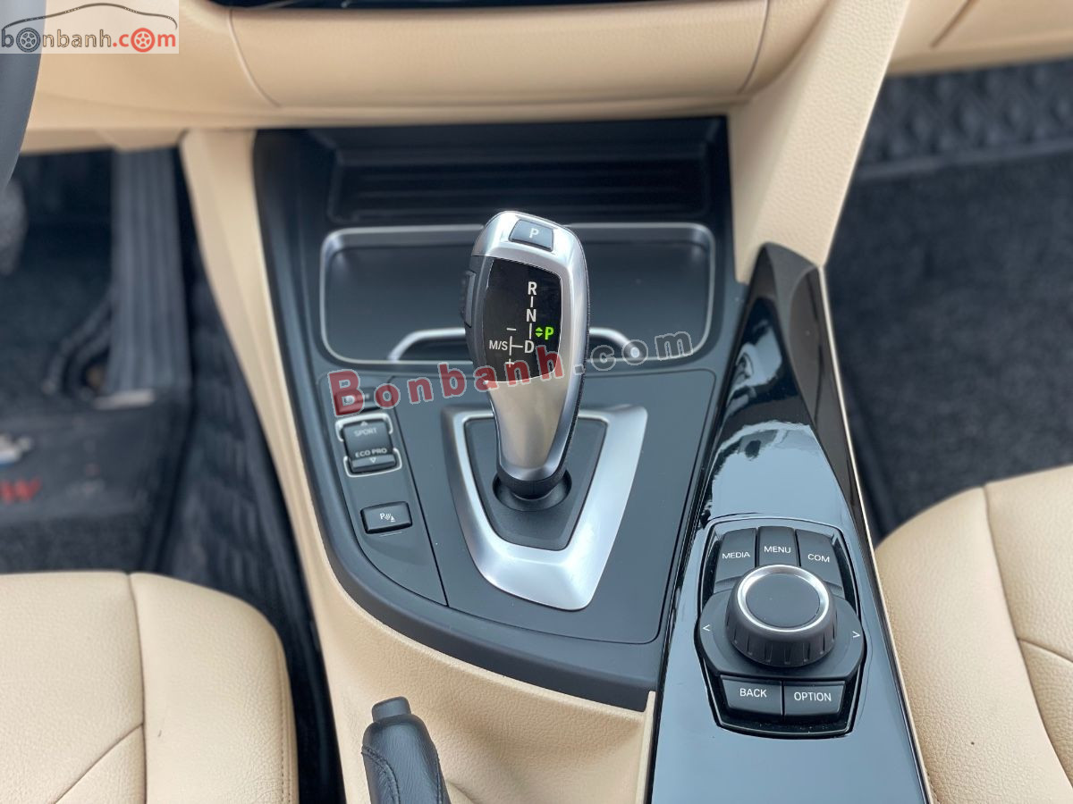 Bán ô tô BMW 3 Series 320i - 2018 - xe cũ