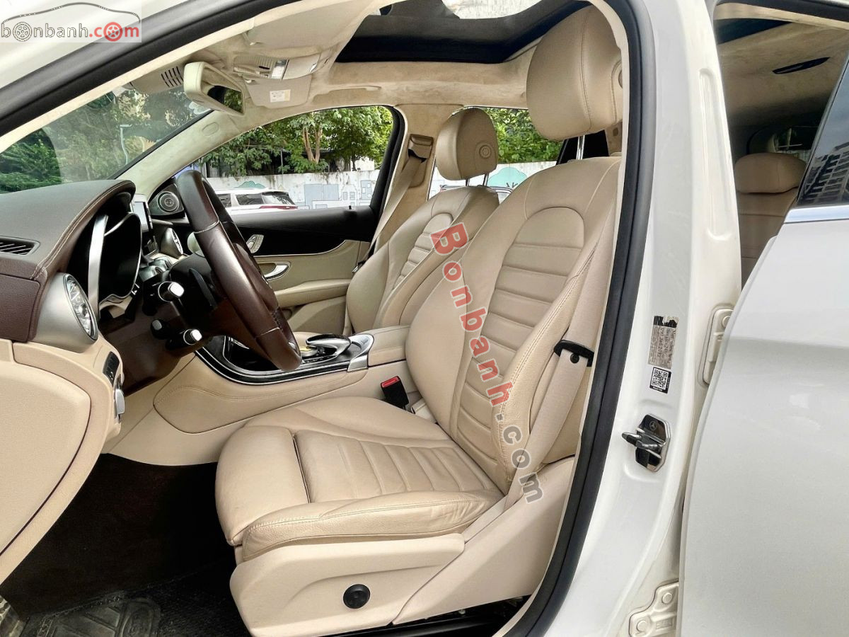 Bán ô tô Mercedes Benz GLC 300 4Matic - 2017 - xe cũ