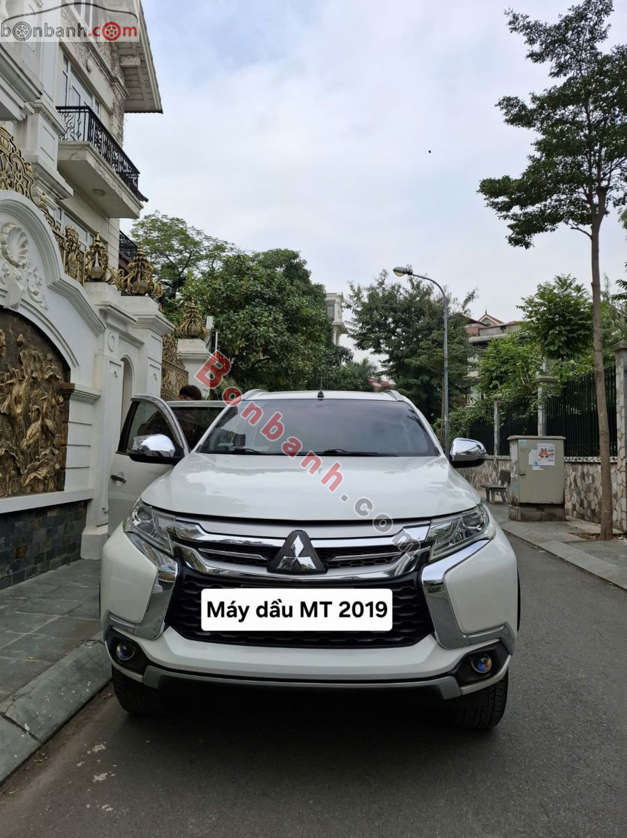 Bán ô tô Mitsubishi Pajero Sport 2.4D 4x2 MT - 2019 - xe cũ