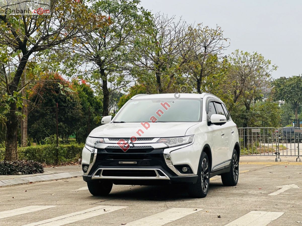Bán ô tô Mitsubishi Outlander 2.0 CVT - 2021 - xe cũ