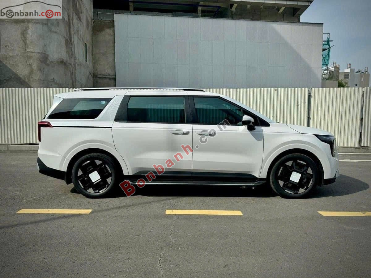 Bán ô tô Kia Carnival Premium 2.2D 8S - 2025 - xe mới