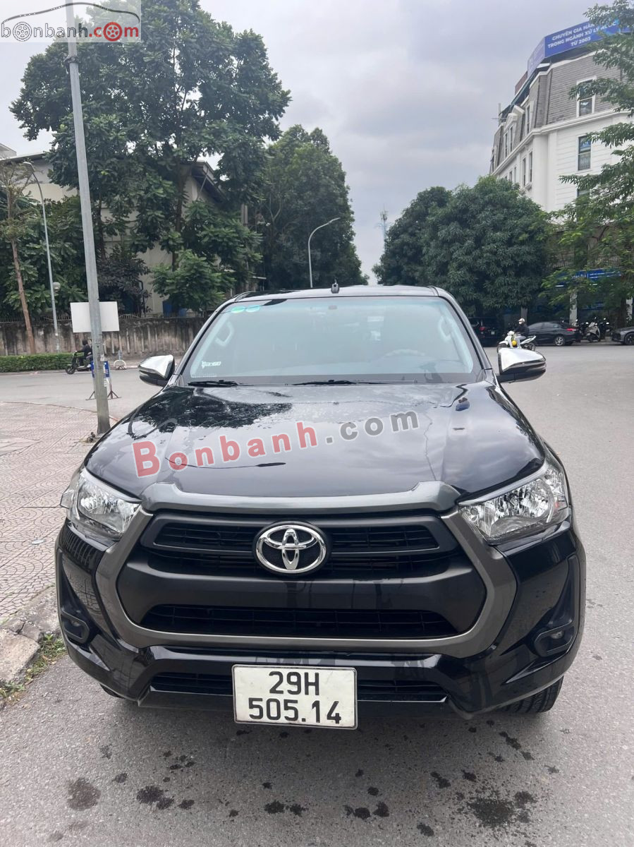 Bán ô tô Toyota Hilux 2.4L 4x2 AT - 2021 - xe cũ