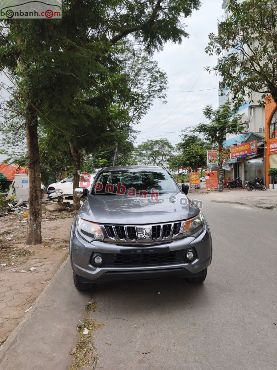 Bán ô tô Mitsubishi Triton 4x2 AT - 2018 - xe cũ