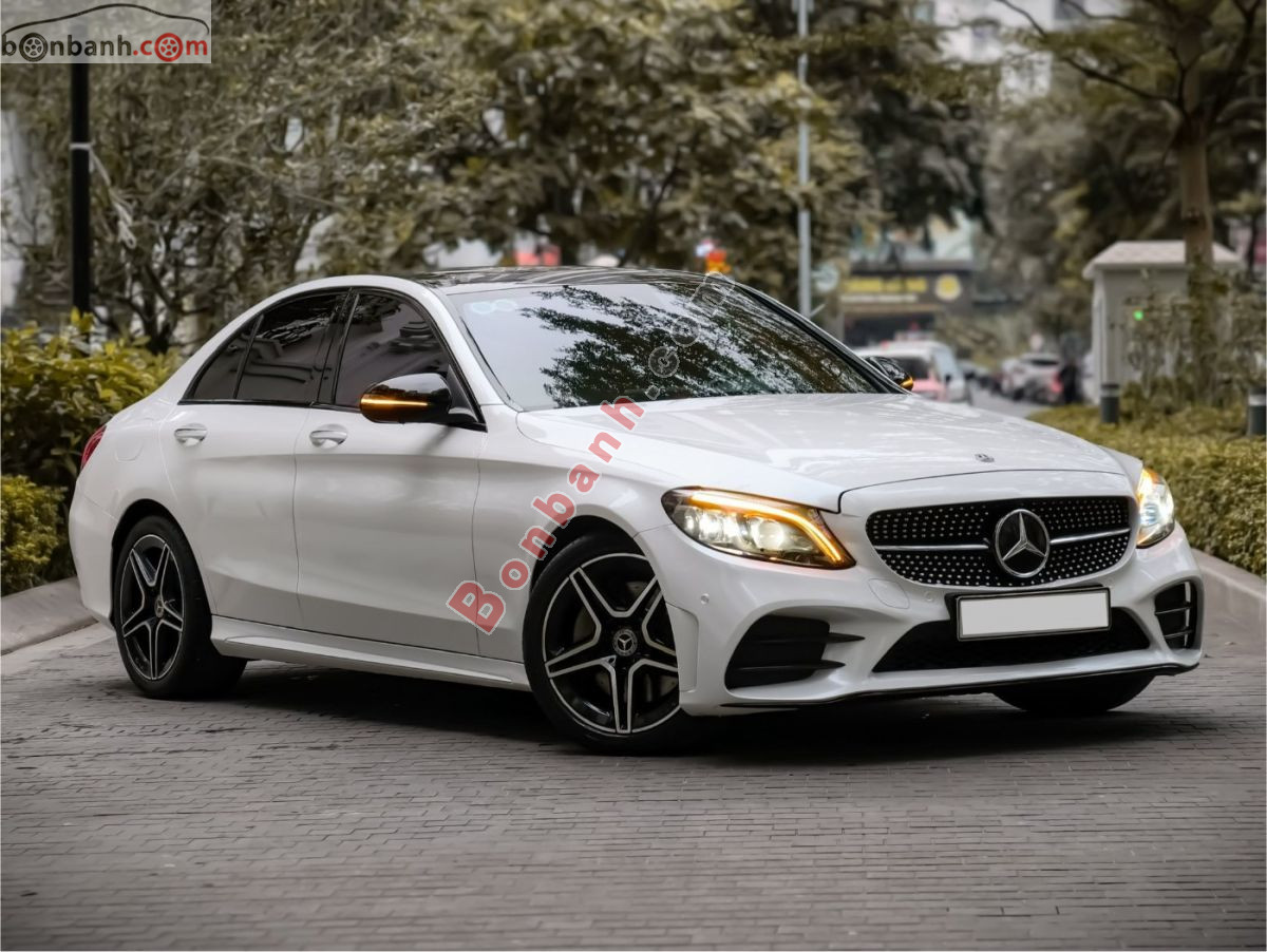 Bán ô tô Mercedes Benz C class C300 AMG - 2019 - xe cũ