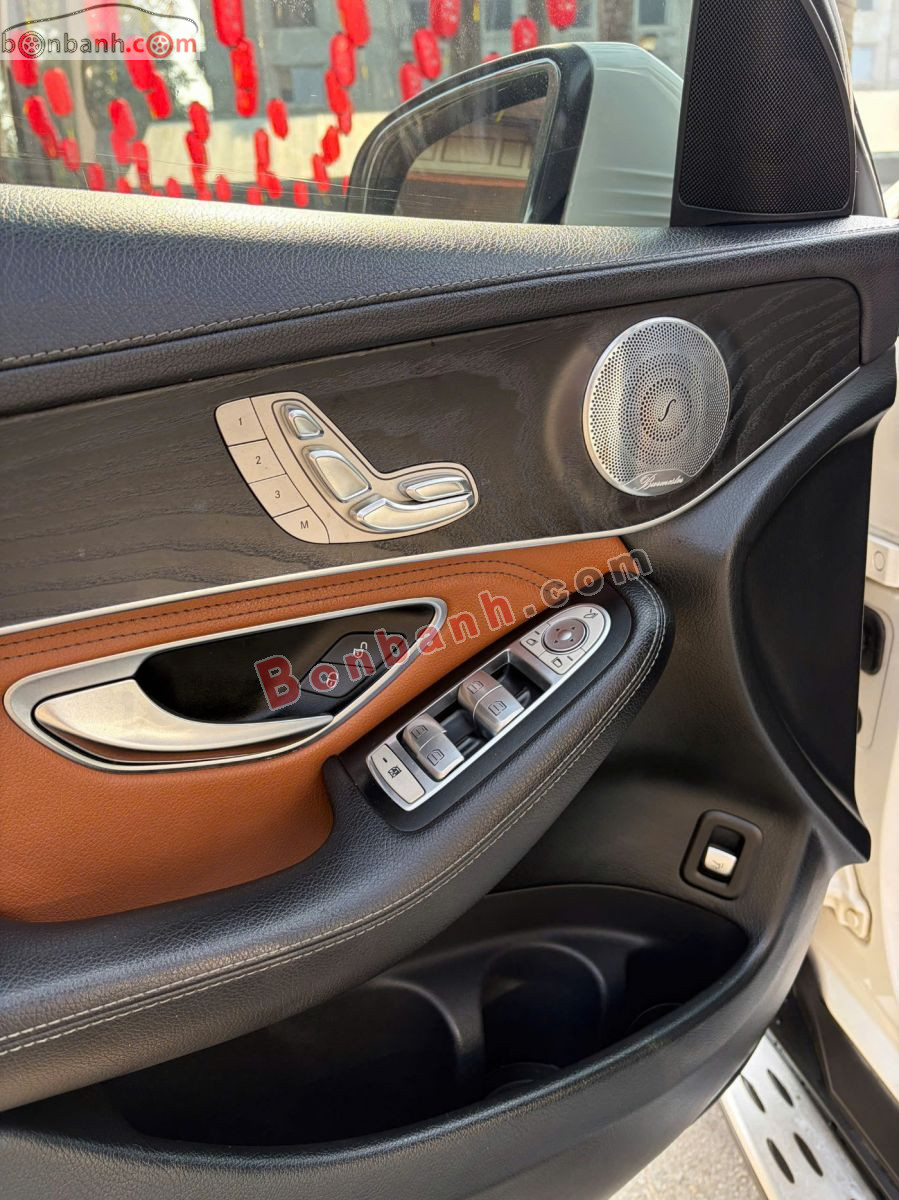 Bán ô tô Mercedes Benz GLC 300 4Matic - 2016 - xe cũ