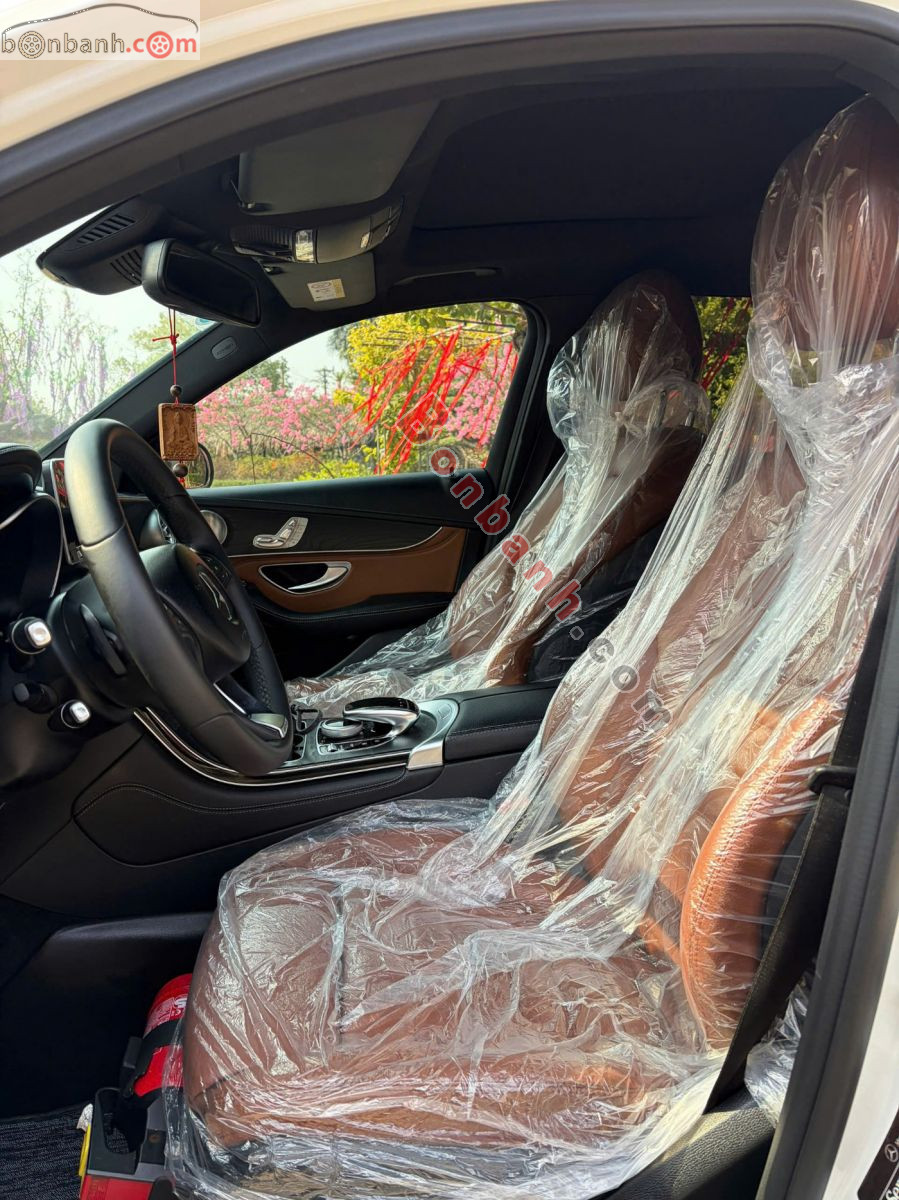 Bán ô tô Mercedes Benz GLC 300 4Matic - 2016 - xe cũ