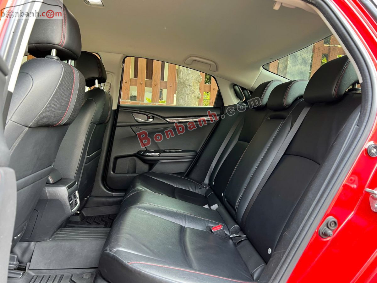 Bán ô tô Honda Civic RS 1.5 AT - 2019 - xe cũ