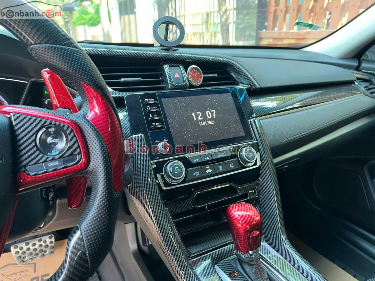 Bán ô tô Honda Civic RS 1.5 AT - 2019 - xe cũ