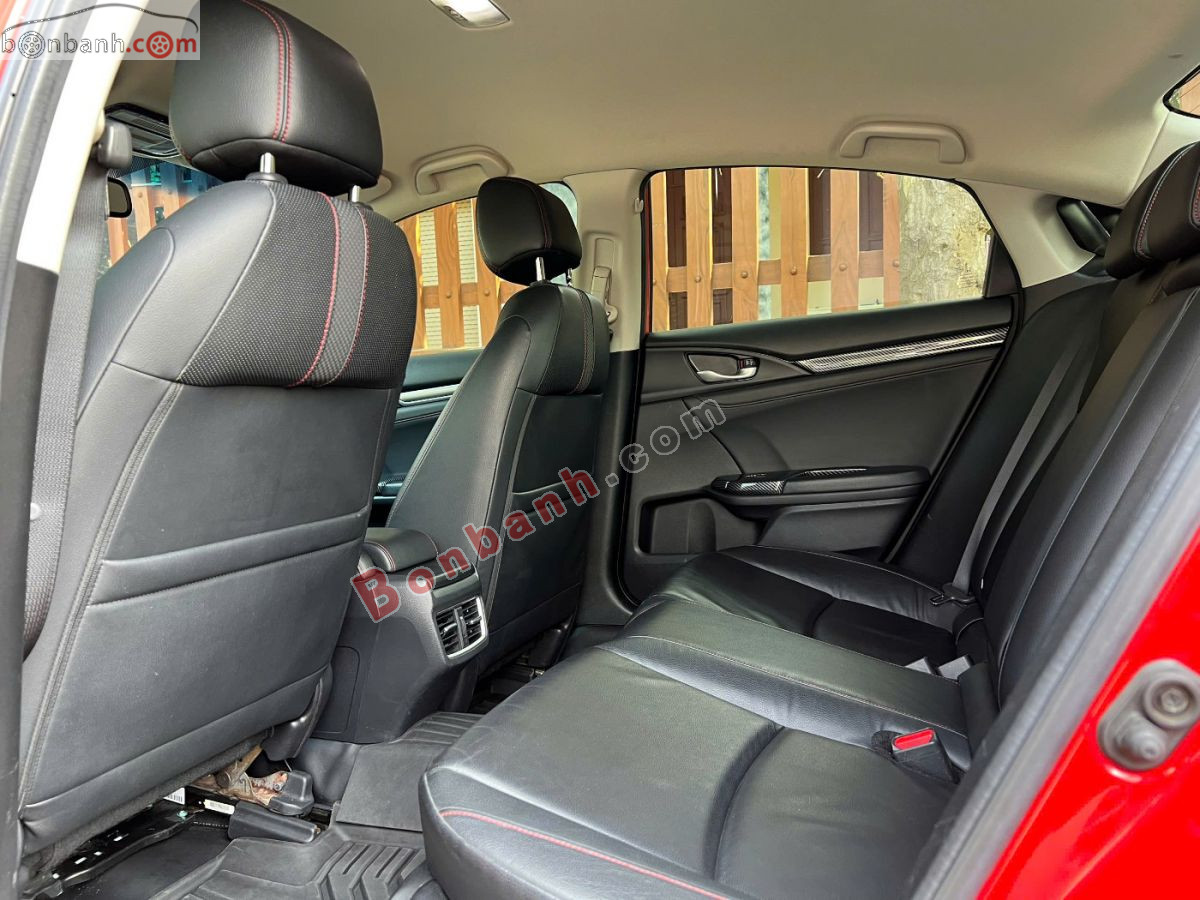 Bán ô tô Honda Civic RS 1.5 AT - 2019 - xe cũ