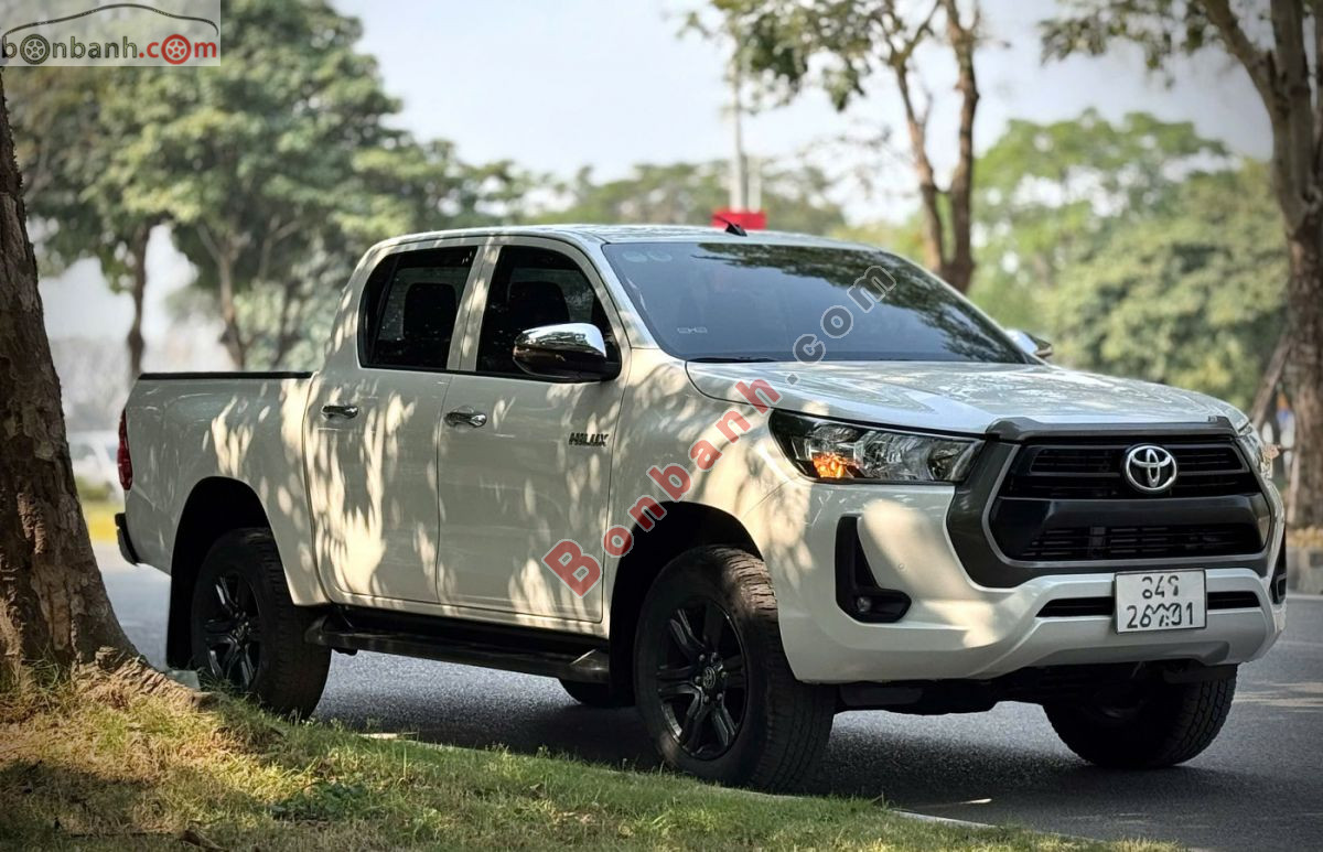 Bán ô tô Toyota Hilux 2.4L 4x2 AT - 2020 - xe cũ