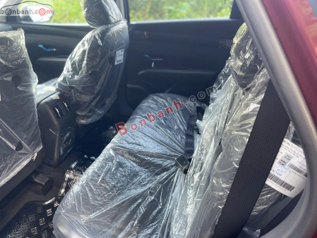 Bán ô tô Hyundai Tucson 2.0 AT Tiêu chuẩn - 2025 - xe cũ